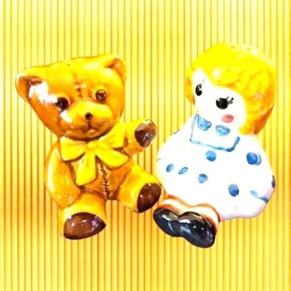 AVON  RAGGEDY ANN & TEDDY SALT& PEPPER Shaker WEISS Painted  BRAZIL CERAMIC - Picture 4 of 8